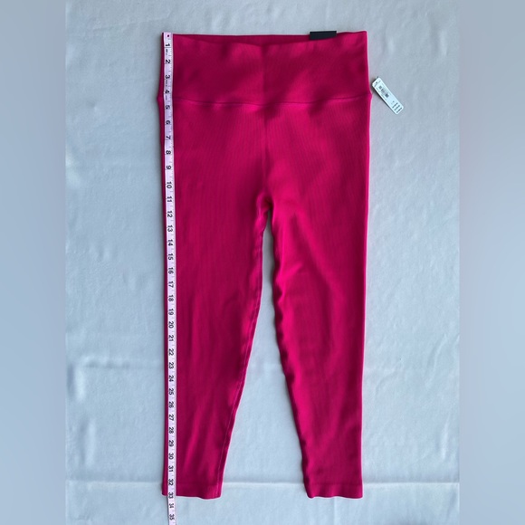 Victoria’s Secret Ribbed Seamless High Rise 7/8 Tight - Picture 10 of 13